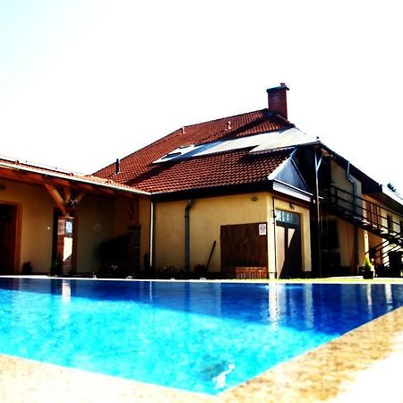 Patkoszeg Vendeghaz Hotel Kaposfo Екстериор снимка
