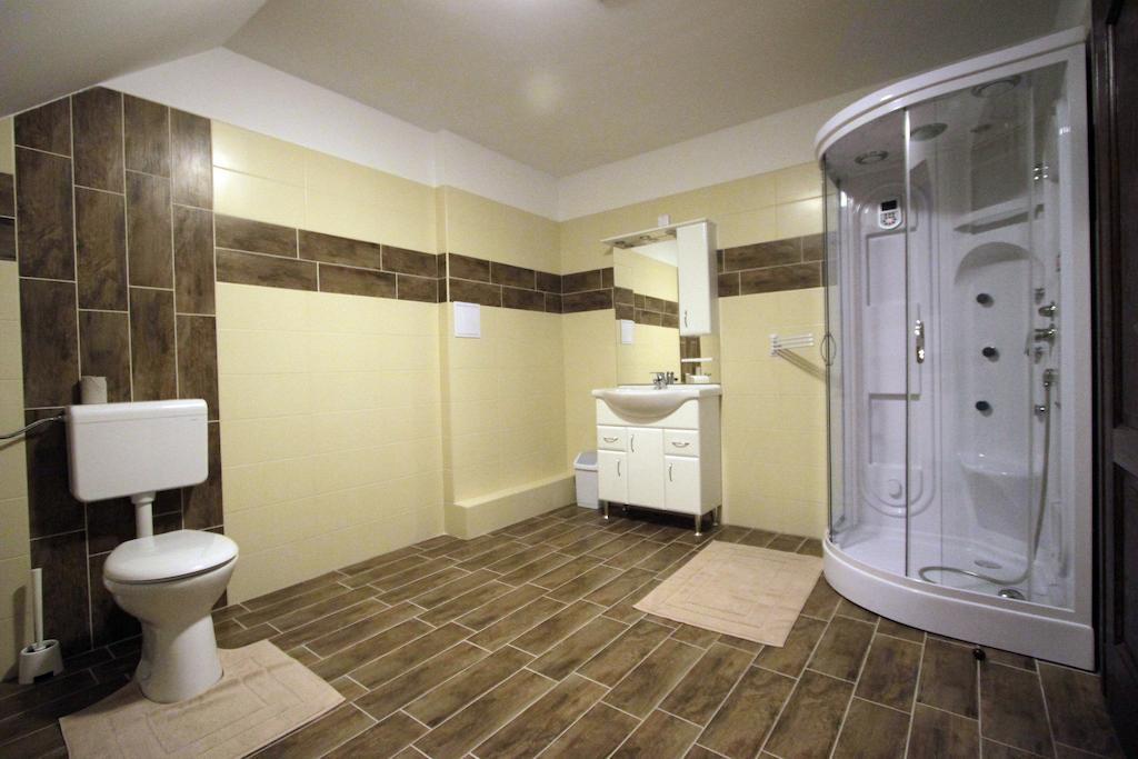 Patkoszeg Vendeghaz Hotel Kaposfo Стая снимка