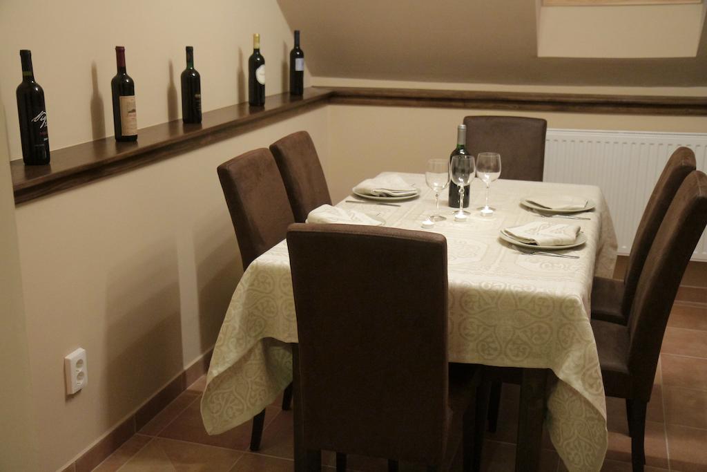 Patkoszeg Vendeghaz Hotel Kaposfo Екстериор снимка